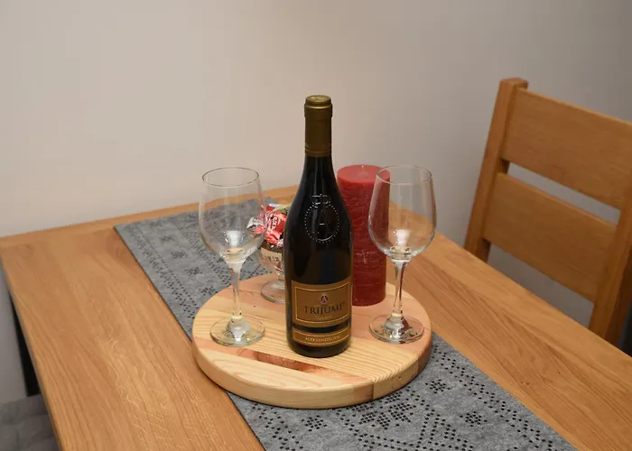 Zlatni Javor Twins 자호리나